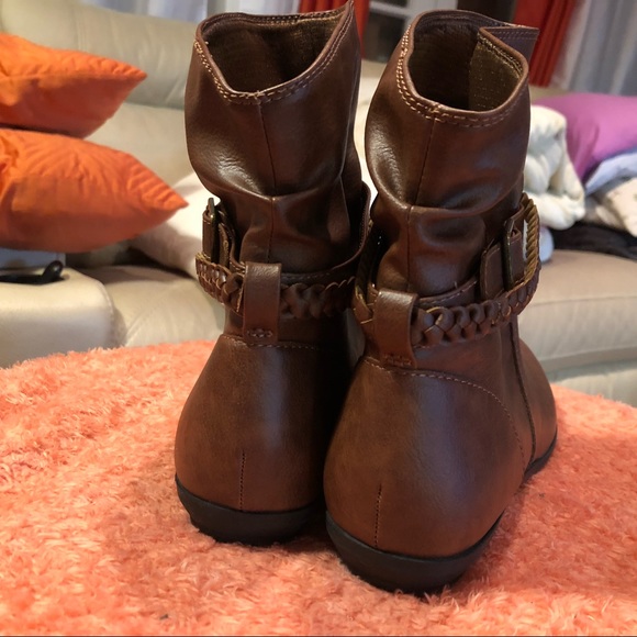 SOLD! American Eagle Women’s RACHEL SLOUCH BOOTS - Picture 5 of 8